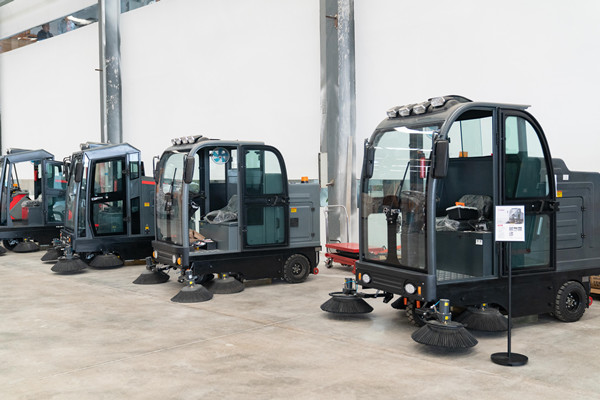 掃地機廠家真的能代替?zhèn)鹘y(tǒng)清掃嗎？