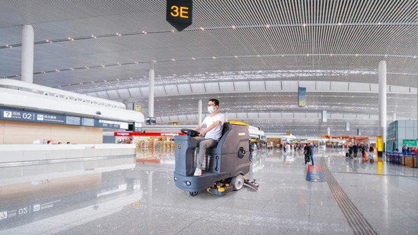 不同的洗地機(jī)使用有什么不同？