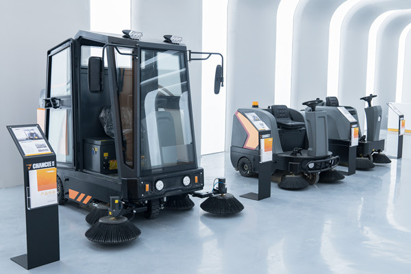 電動清掃車可以幫助人工環(huán)衛(wèi)清潔馬路嘛？