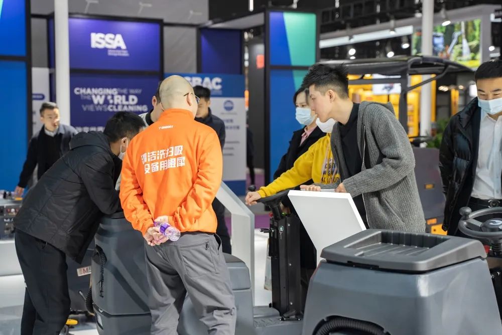 洗地機(jī)的使用 洗地機(jī)的使用