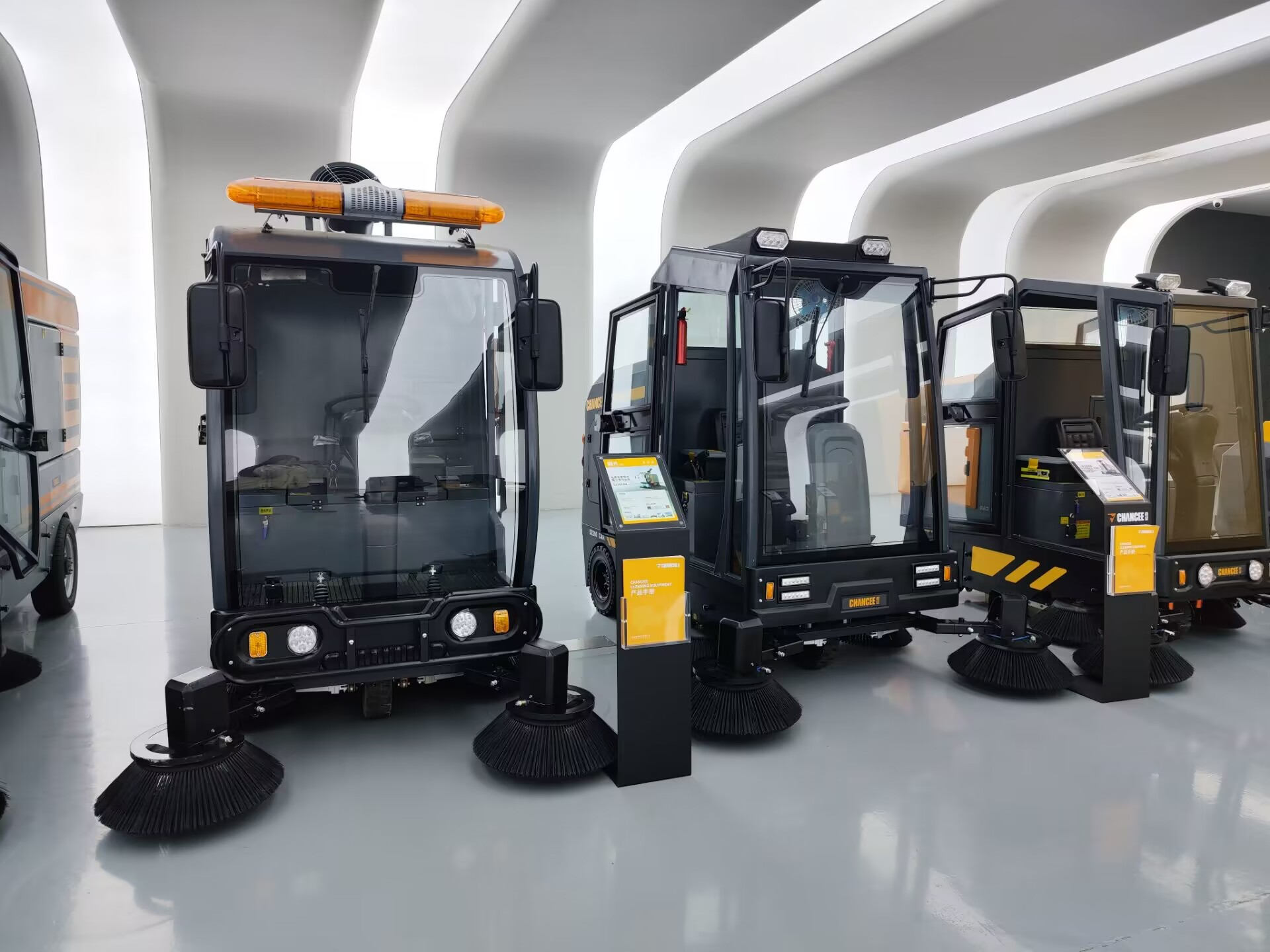 駕駛式掃地機在度假區(qū)可以使用嘛，有影響嘛？